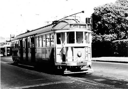 tram W2 542 at the Glen Iris terminus