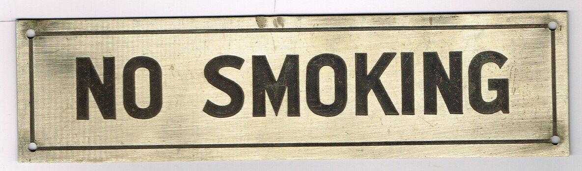 "NO SMOKING"