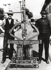 Photograph - Black & White Photograph/s, Melbourne Tramway & Omnibus Co. Limited, c1900?