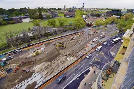 "St Kilda Road and High Street - Buses replace trams - Sunday 13 Oct. to Sunday 27 Oct."