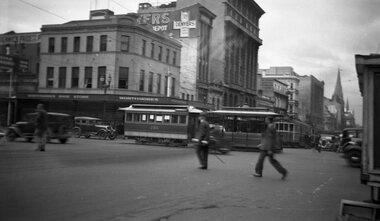 Negative - Cable tram in Lonsdale St crossing Swanston St, Wal Larsen, possibly 14/4/1939