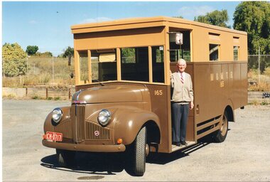  Keith Kings and his Studebaker bus MMTB No. 165  - 1