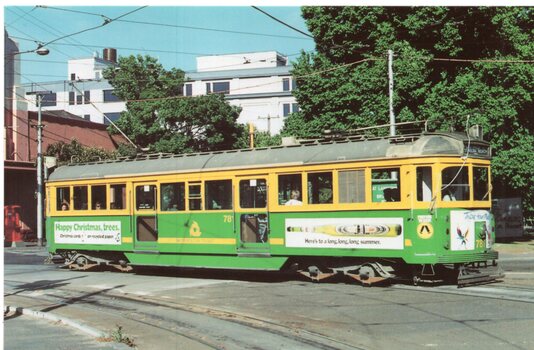 SW5 781 turning from Brunswick St into Victoria Parade