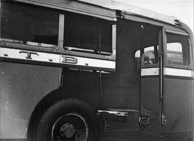 Photograph - Black and White photograph, Melbourne & Metropolitan Tramways Board (MMTB), late 1940's