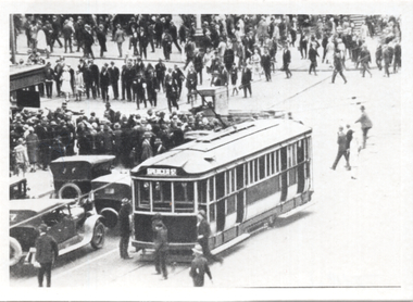 G class tram - Flinders St station