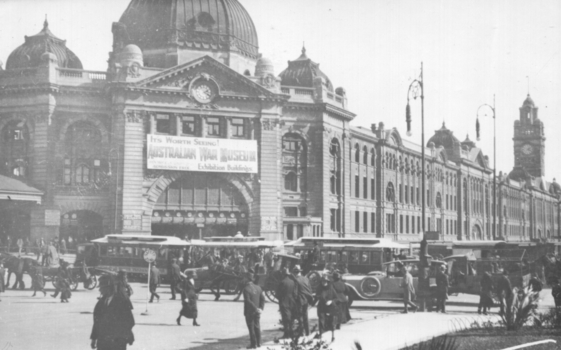 Flinders St Station - Australian War Museum