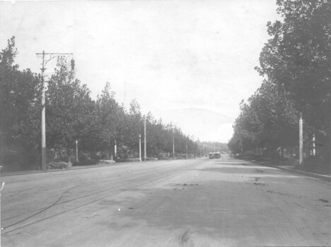 St Kilda Road with cable trams
