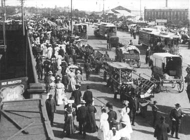 Cable trams and stall vendors Princes Bridge