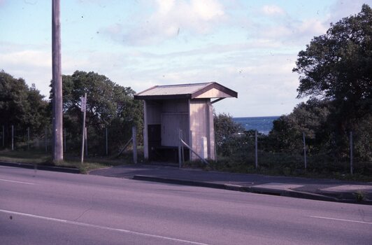 VR Tram shelter - Esplanade Brighton Beach