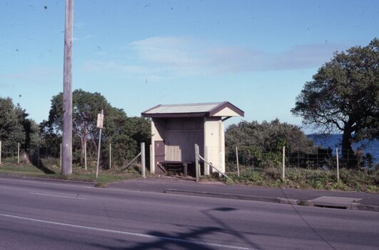 VR Tram shelter - Esplanade Brighton Beach