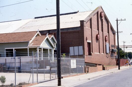 Coburg - Moore St