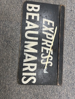  Title Sign - Beumaris - Express 