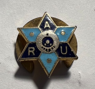 Badge - button hole type - "Australian Railway Union"