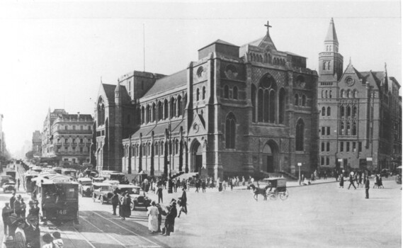 Swanston St and St Pauls Cathedral