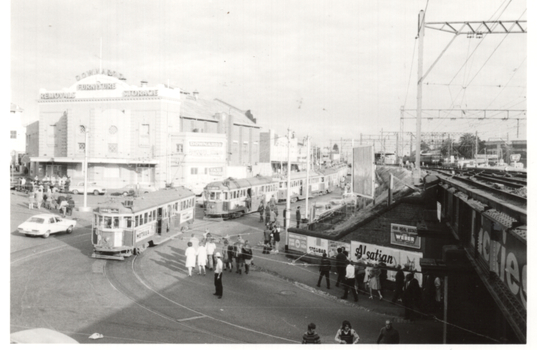 Caulfield Races traffic from the railway embankment