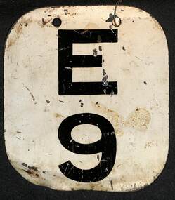 Functional object - Run Number Plate - E9, 1930/31