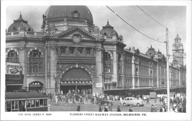 "Flinders St Railway station Melbourne"