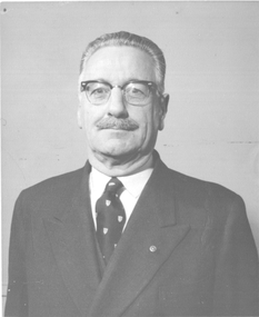 Photograph, Melbourne & Metropolitan Tramways Board (MMTB), R J Risson MMTB Chairman, 1960