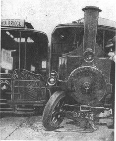 Cable tram delay - Foden Steam wagon