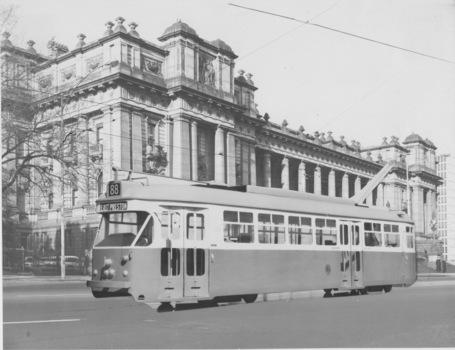 Simulation of tram resembling PCC 1041 on Spring St