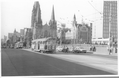 W2 254 on Princes Bridge