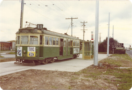 Temporary Essendon Airport terminus and tram 793
