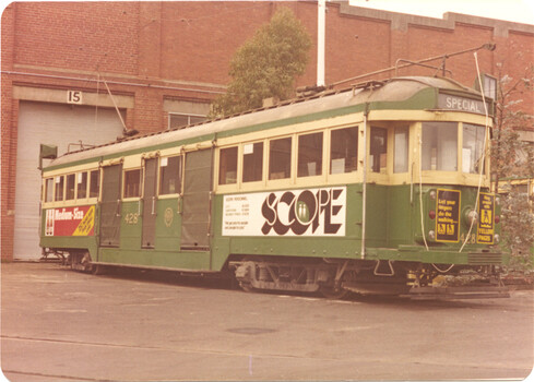 W2 tram 428 