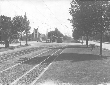 Photograph - Tram 145 Dandenong Road & Hawthorn Road, mid 1920s