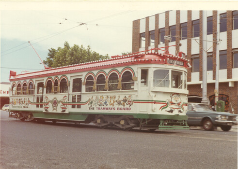 W7 class tram 1024 - MMTB Christmas