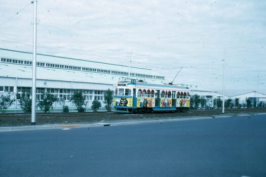 W7 1024 as the Lassie Kit-E-cat tram