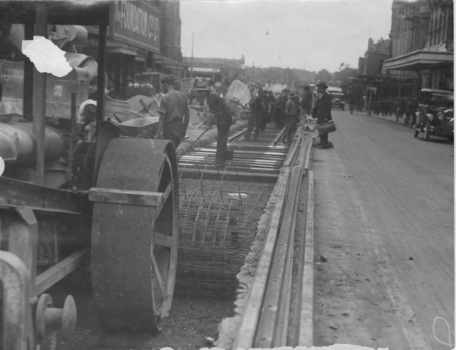 Track laying 1920s