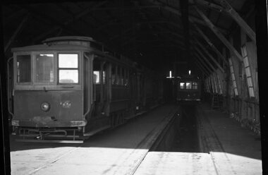 VR trams 4 and 7 at Elwood Depot