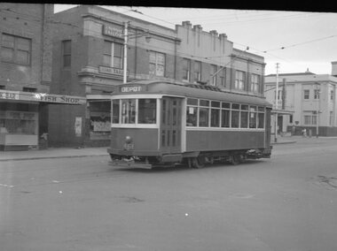 MMTB X1 461 Leeds St Footscray
