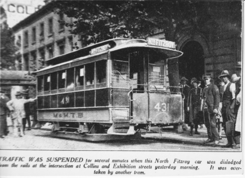 Cable saloon car 431 derailed in Collins Street