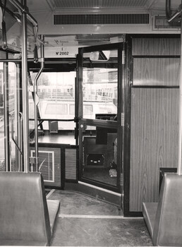 The Met, B1 2002 interior cab