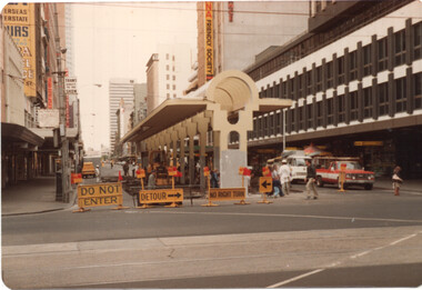Elizabeth St terminus shelter and track work