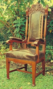 HTT Chairmans Chair - general view