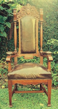 HTT Chairmans Chair - front view