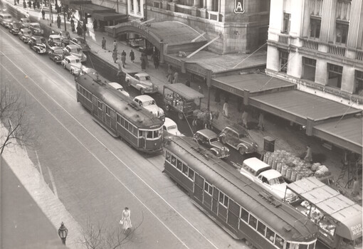 Collins St near Swanston St - traffic issues -1