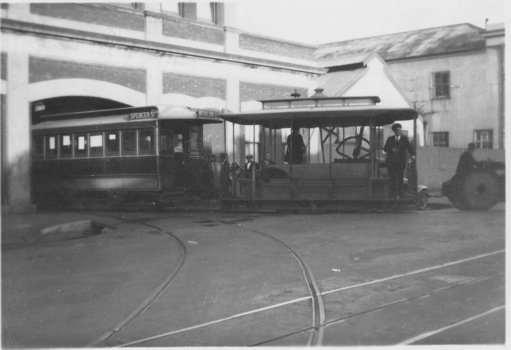 Cable tram leaving the Nicholson Street car house