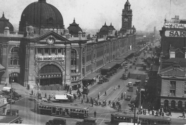Flinders St Station