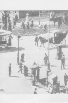 Signalman Collins and Swanston Streets