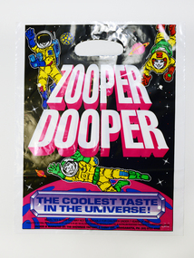 A Zooper Dooper Show bag depicting astronauts.