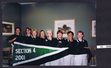 Photograph, WGV Section 4 - winning Pennant Team 2001: Heidelberg Golf Club, 2001