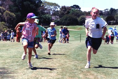Photograph, Faye Lamb, Christmas picnics at Heidelberg Golf Club - Children's races, 1990