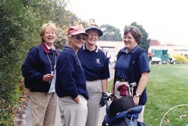 Photograph, Heidelberg Golf Club: Ladies' Section 8 pennant team 2000, 2000