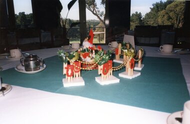 Photograph, Heidelberg Golf Club: Table decorations - Christmas in new clubhouse, 1998-1999