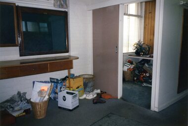Photograph, Heidelberg Golf Club: Packing up the old locker room 1997, 1997