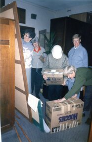 Photograph, Heidelberg Golf Club: Members packing up the old locker room 1997, 1997