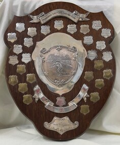 Award - Shield, Heidelberg Golf Club Bowling Club: Ben Alexander Shield 1959-1982, 1959